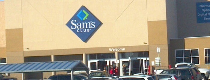 Sam's Club is one of สถานที่ที่ Dorothy ถูกใจ.