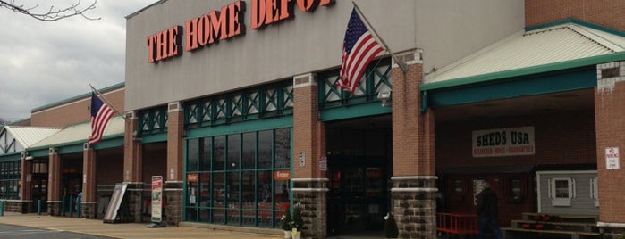 The Home Depot is one of Ronnie : понравившиеся места.