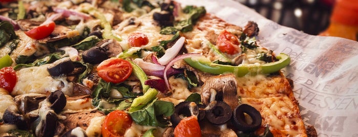 Capricciosas pizza gourmet is one of para cenar saltillo.