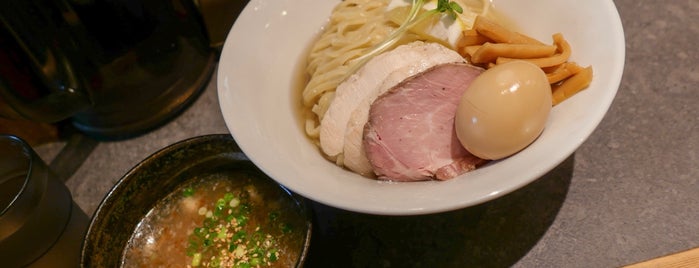 RAMEN 火影 produced by 麺処 ほん田 is one of らー麺.