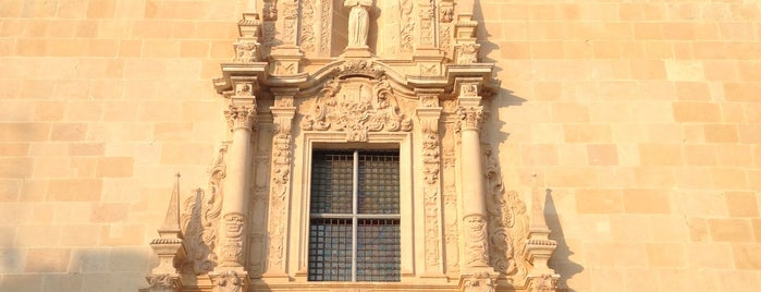 Monasterio La Santa Faz is one of Comunidad Valenciana.