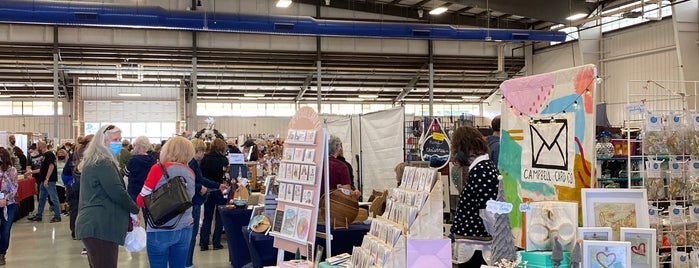 Fairgrounds Exhibit Hall is one of Lieux qui ont plu à Mark.