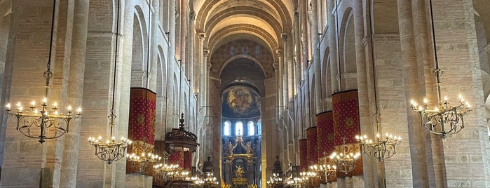 Basilique Saint-Sernin is one of Adam'ın Beğendiği Mekanlar.