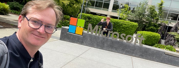 Microsoft Building 92 is one of Locais curtidos por Nathan.