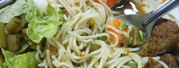 ขนมจีนนายเหน่อ is one of Top picks for Ramen or Noodle House.