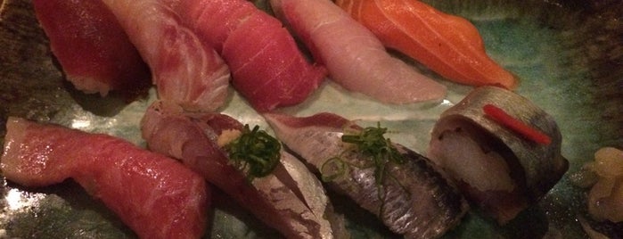 sushi sushi is one of สถานที่ที่บันทึกไว้ของ Ana.