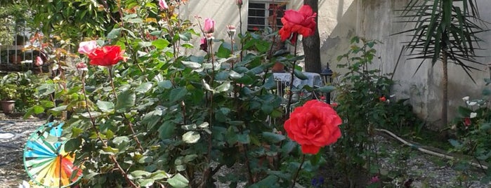 Göksu Cafe is one of Zeynep'in Kaydettiği Mekanlar.