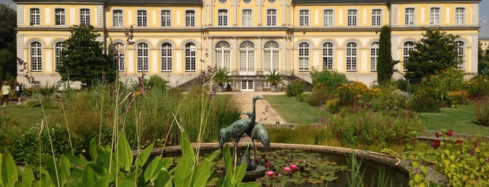 Poppelsdorfer Schloss is one of Bonn.