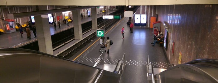 Louiza (MIVB) is one of Belgium / Brussels / Subway / Line 2.