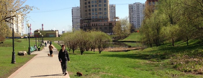Парк в пойме реки Ивницы is one of Posti che sono piaciuti a Nika.