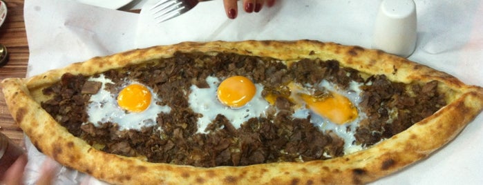 Ustabaş Pide ve Kebap Salonu is one of Cihanさんのお気に入りスポット.