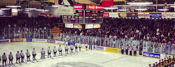 Lawson Ice Arena - Gabel Natatorium is one of College Hockey Rinks.
