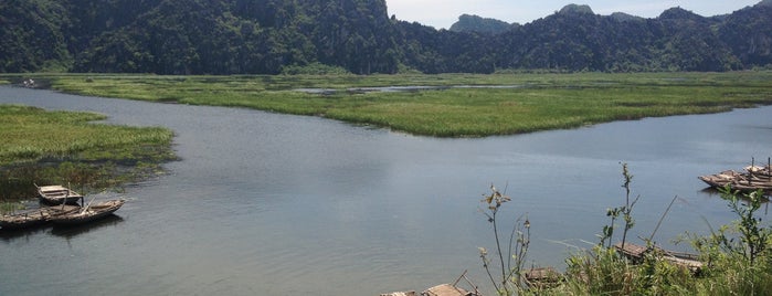 Đầm Vân Long is one of Reserves in northern Việt Nam.
