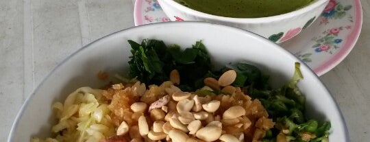 擂茶板面 is one of Breakfast - Kepong.