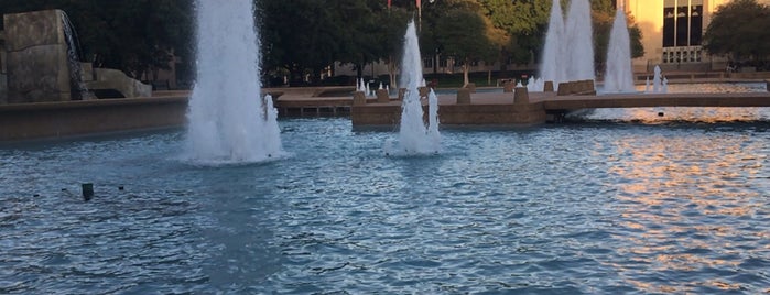 Cullen Fountain is one of Study Spots.
