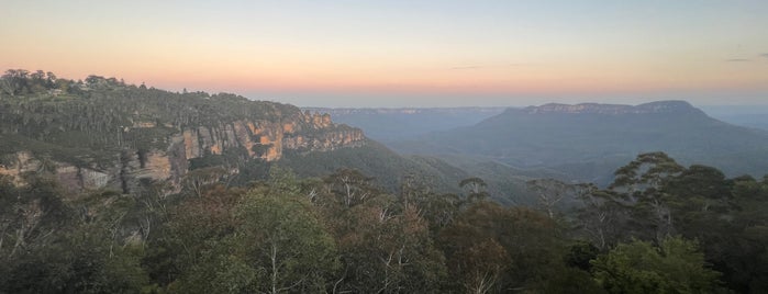 Blue Mountains National Park is one of Australia.