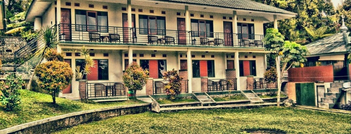 Cunang Hill Hotel and Resort is one of Villa, Hotel & Resort Bogor.