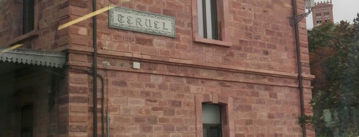 Estación de Teruel is one of Principales Estaciones ADIF.
