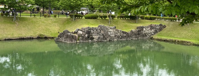 本丸堀 is one of 駿府城公園.