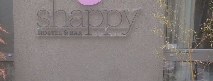 Shappy Hostel & Bar is one of Masaze.