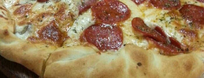Pizzeria Musa is one of Posti che sono piaciuti a Auro.