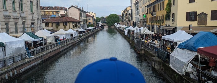 Navigli is one of Milano & surrounds.