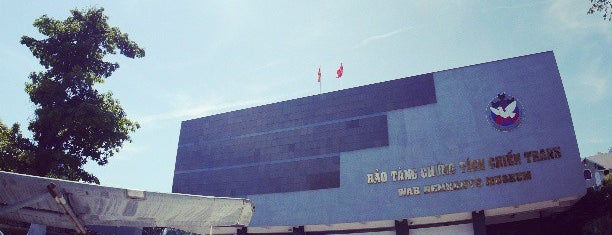Bảo Tàng Chứng Tích Chiến Tranh (War Remnants Museum) is one of Jas' favorite urban sites.