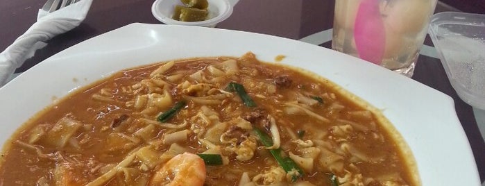 Char Koay Teow Simply Delicious is one of places I wanna go.
