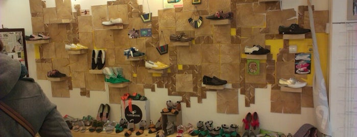 Siberia Shoe Shop is one of Budapest vintage.