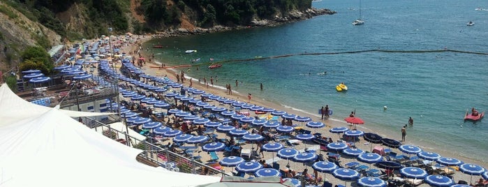 Spiaggia Baia Blu is one of Le grazie - la spezia.