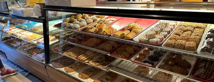 Fosdal Home Bakery is one of Stoughton Food.