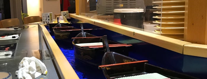 Ban-Do Sushi Bar is one of Essensquest.