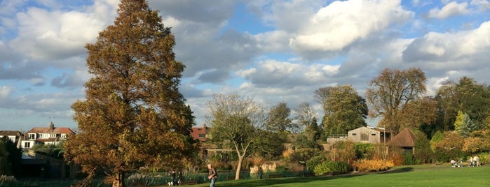 Golders Hill Park is one of 1000 Things To Do in London (pt 1).
