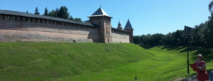 Novgorod Kremlin is one of Novgorod.