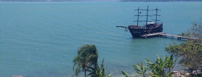 Ilha de Ratones Grande is one of Kind of cool places in Brazil.