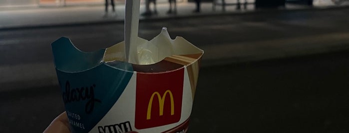 McDonald's is one of Lieux qui ont plu à Foodman.