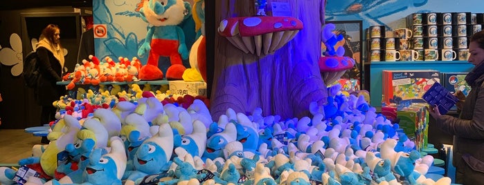 Smurfstore is one of Jさんの保存済みスポット.