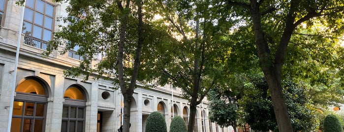 Jardines Museo Reina Sofia is one of Madrid.