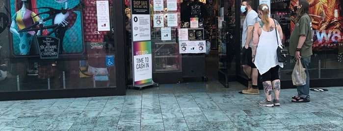 Hot Topic is one of stores.