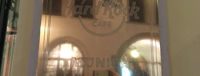 Hard Rock Cafe Munich is one of Orte, die Hüseyin gefallen.
