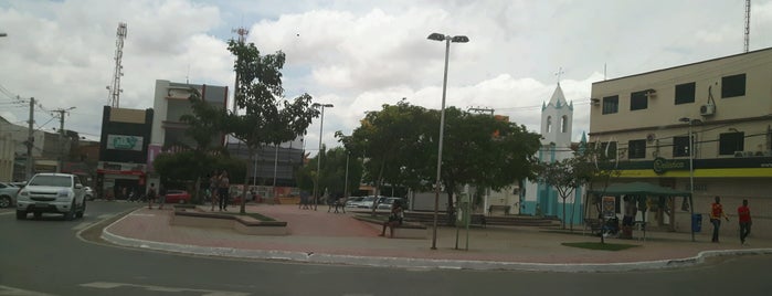 Praça da Prefeitura is one of praças.