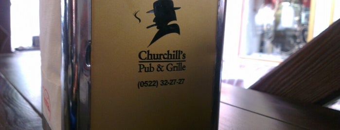Churchill's Grill Pub / Гриль-паб "Черчиль" is one of Lugares favoritos de Oksana.