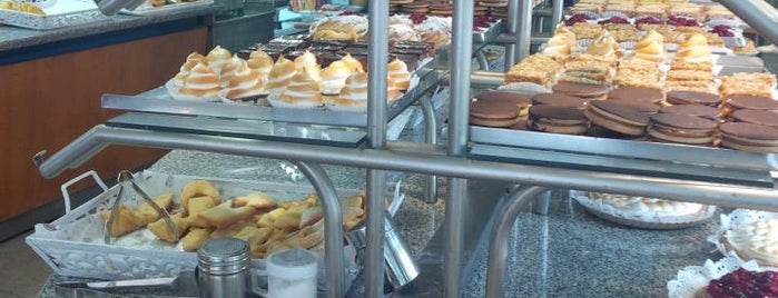 Panadería Lo Saldes is one of Lugares favoritos de carmen.