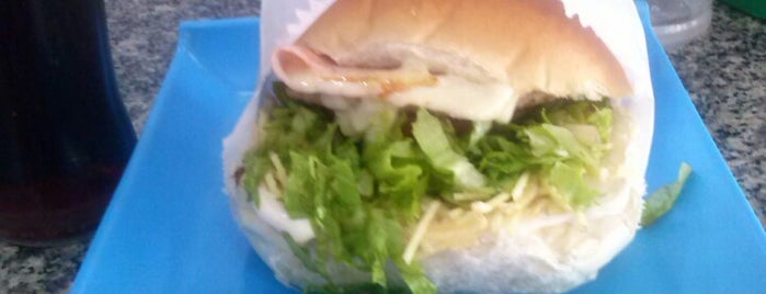 Burguer's Shop is one of Locais curtidos por Elis.