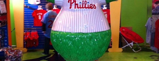 New Era Phillies Team Store is one of Philly.