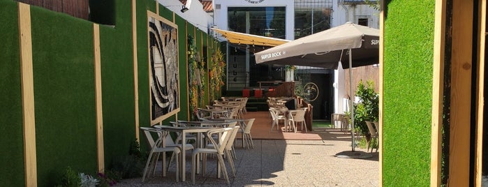 Rugby Bar is one of Bares Coimbra.