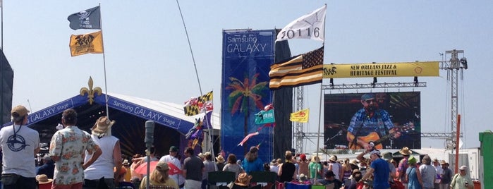 New Orleans Jazz Fest Big Chief Lounge is one of Posti che sono piaciuti a Aimee.