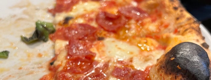 La Leggenda Pizzeria is one of FF : понравившиеся места.