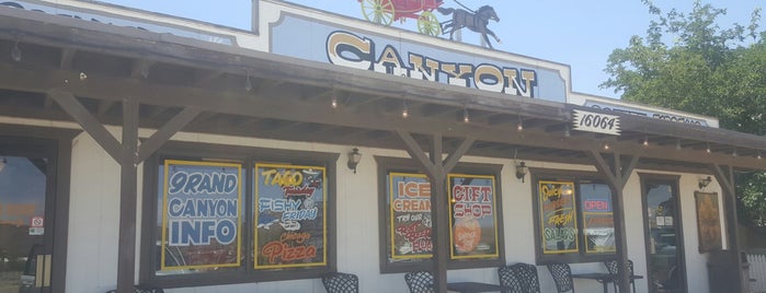 Canyon Cafe is one of Lugares favoritos de Agu.