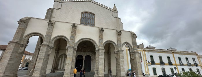Igreja de São Francisco is one of Évora.